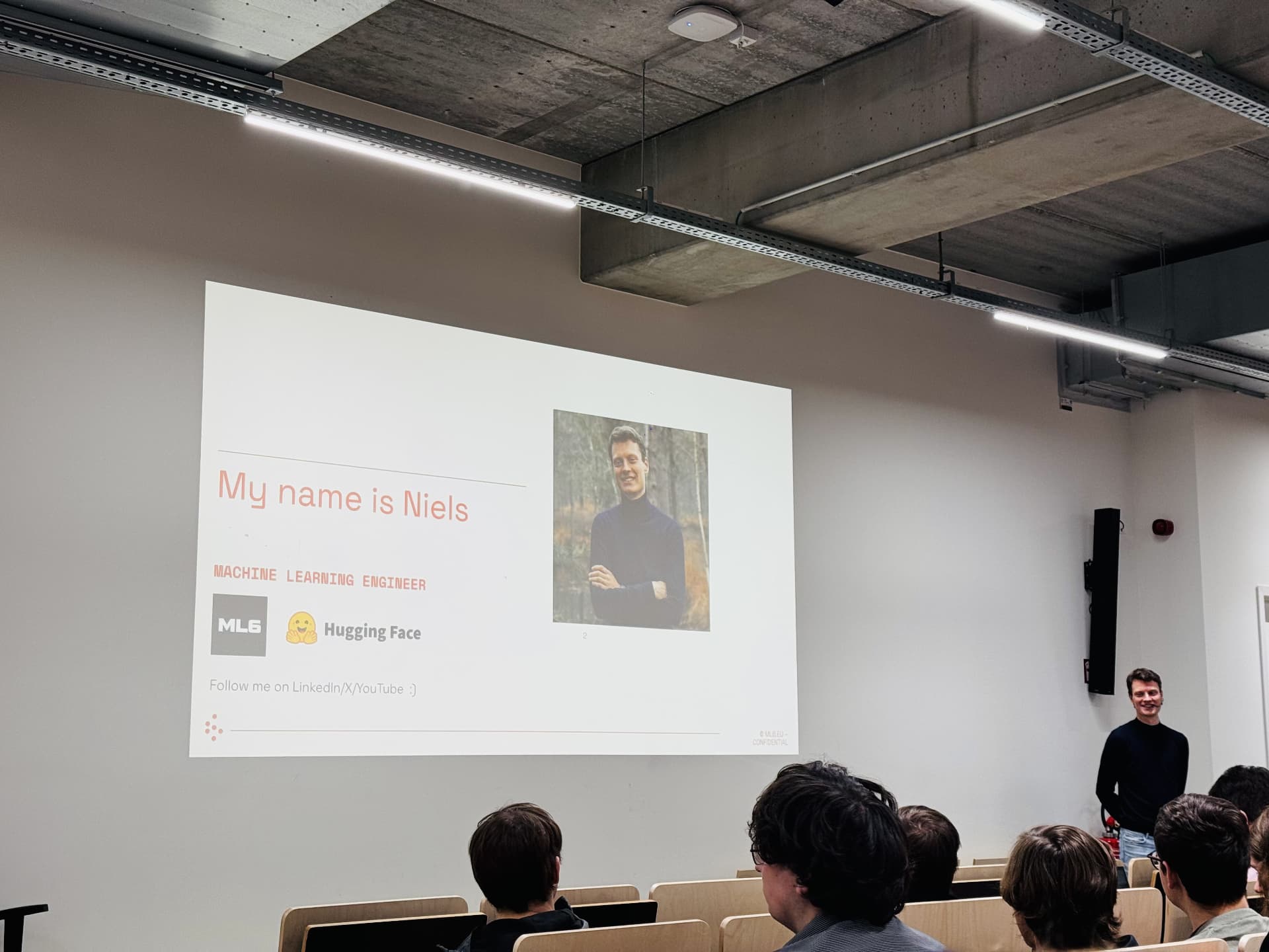 Niels Rogge at ML6 & Hugging Face session